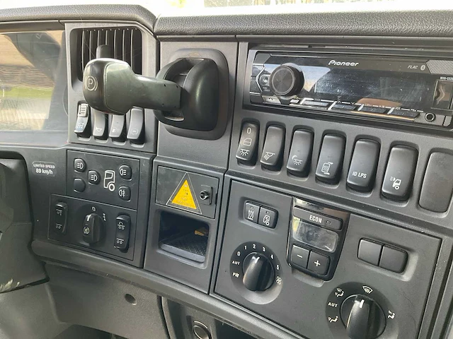 Scania vrachtwagen - afbeelding 30 van  38