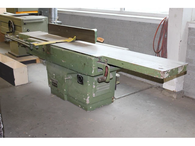 Schaafmachine maquinas pinheiro model g2-410 bouwjaar onbekend. totale lengte 295 cm - afbeelding 1 van  4