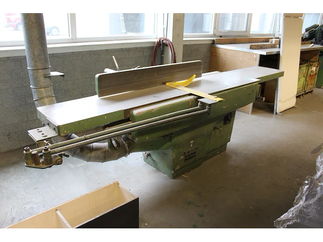 Schaafmachine maquinas pinheiro model g2-410 bouwjaar onbekend. totale lengte 295 cm - afbeelding 2 van  4