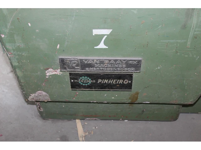 Schaafmachine maquinas pinheiro model g2-410 bouwjaar onbekend. totale lengte 295 cm - afbeelding 3 van  4
