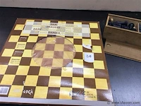 Schaak-darmbord + stukken - afbeelding 1 van  4