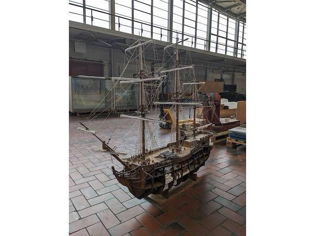 Schaalmodel driemaster - afbeelding 24 van  28