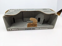 Schaalmodel ertl, ford 9n met 2-schaar ploeg / schaal 1:16, bouwjaar 1989 - afbeelding 3 van  12