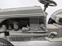 Schaalmodel ertl, ford 9n met 2-schaar ploeg / schaal 1:16, bouwjaar 1989 - afbeelding 12 van  12