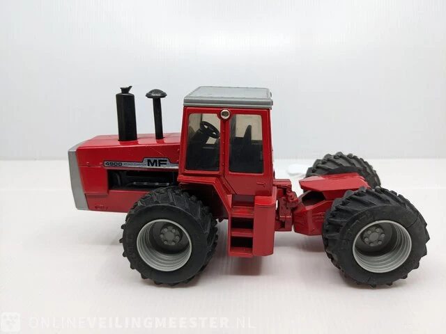 Schaalmodel ertl, massey ferguson 4900 / schaal 1:32, bouwjaar 1988 - afbeelding 1 van  11