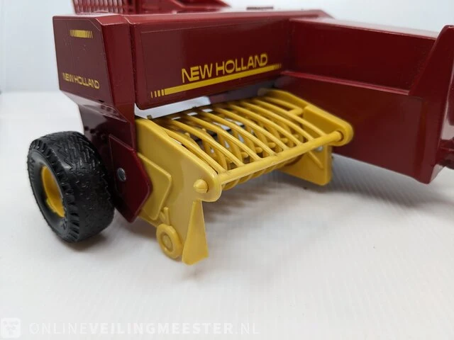 Schaalmodel ertl, new holland balenpers / schaal 1:16 - afbeelding 6 van  7