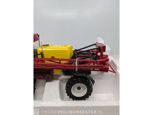 Schaalmodel hardi international, alpha varitrack zelfrijdende veldspuit / schaal 1:32 - afbeelding 8 van  10