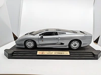 Schaalmodel jaguar, xj220, grijs
