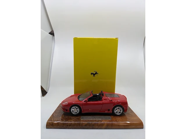 Schaalmodel op kunststof display ferrari, 360 modena cabrio, rood - afbeelding 1 van  10
