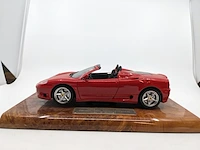Schaalmodel op kunststof display ferrari, 360 modena cabrio, rood - afbeelding 3 van  10