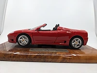 Schaalmodel op kunststof display ferrari, 360 modena cabrio, rood - afbeelding 4 van  10