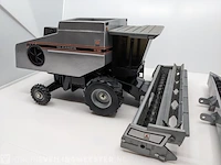 Schaalmodel scale models, cleaner agco r62 / schaal 1: 24, bouwjaar 1994 - afbeelding 6 van  10