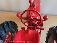 Schaalmodel scale models, farmall m progress show 1995 / schaal 1: 8 - afbeelding 2 van  10