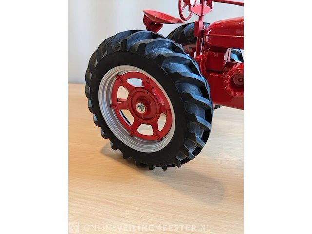 Schaalmodel scale models, farmall m progress show 1995 / schaal 1: 8 - afbeelding 5 van  10