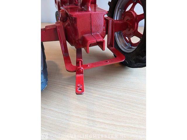 Schaalmodel scale models, farmall m progress show 1995 / schaal 1: 8 - afbeelding 10 van  10