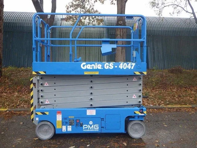 Schaarhoogwerker genie gs-4047 13.70m elektrisch 2012 - afbeelding 1 van  1