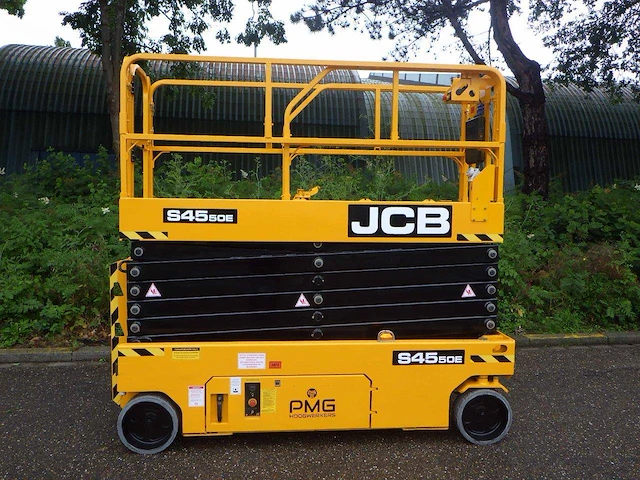 Schaarhoogwerker jcb s4550e elektrisch 15.80m 2018 - afbeelding 1 van  1