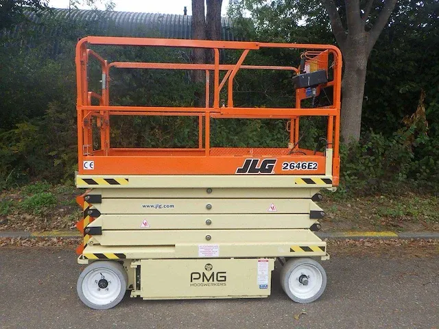 Schaarhoogwerker jlg 2646-e2 9.92m elektrisch 2001 - afbeelding 1 van  1