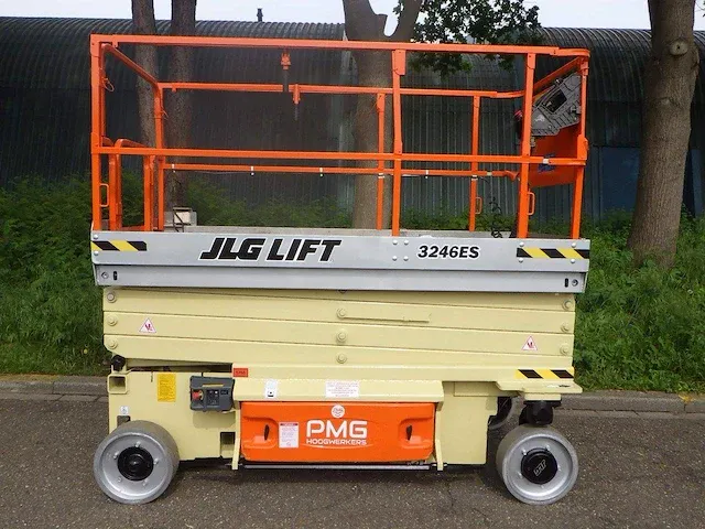 Schaarhoogwerker jlg 3246es elektrisch 11.75m 2007 - afbeelding 1 van  1