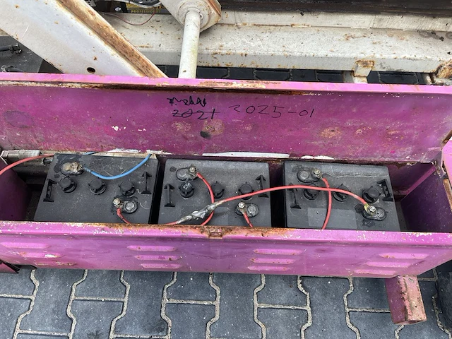 Schaarhoogwerker roze - afbeelding 12 van  18