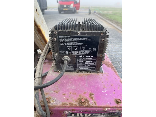 Schaarhoogwerker roze - afbeelding 9 van  18