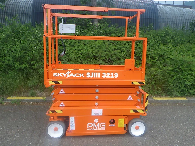 Schaarhoogwerker skyjack sj3219 elektrisch 7.81m 2012 - afbeelding 1 van  1