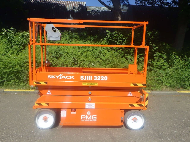Schaarhoogwerker skyjack sj3220 elektrisch 8.09m 2017 - afbeelding 1 van  1