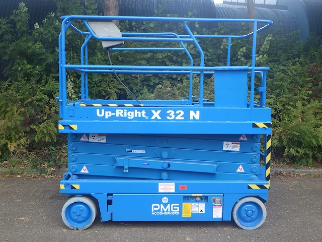 Schaarhoogwerker upright x32n elektrisch 11.70m 1999 - afbeelding 1 van  1