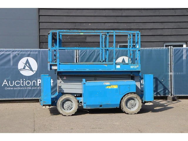 Schaarlift genie gs-3268 diesel 11.75m 2004 - afbeelding 1 van  1