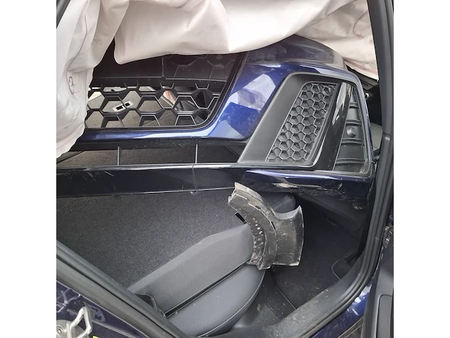 Schade auto, audi, a1 - afbeelding 16 van  37