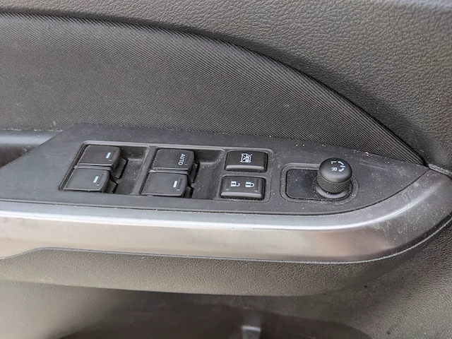 Schade-auto suzuki, vitara hybrid - afbeelding 10 van  45