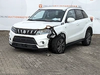 Schade-auto suzuki, vitara hybrid - afbeelding 1 van  45