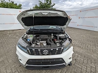 Schade-auto suzuki, vitara hybrid - afbeelding 19 van  45