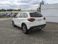 Schade-auto suzuki, vitara hybrid - afbeelding 43 van  45