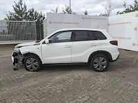 Schade-auto suzuki, vitara hybrid - afbeelding 44 van  45