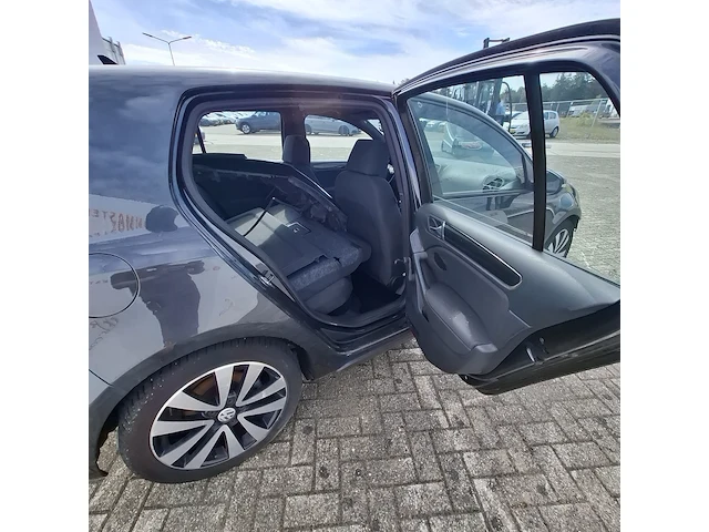 Schade auto, volkswagen, golf 2.0 gtd, bouwjaar 2011 - afbeelding 16 van  51