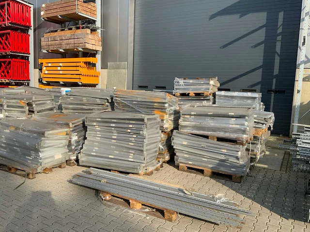 Schafer - grote partij legbordstelling ca. 300x1100 - afbeelding 16 van  16