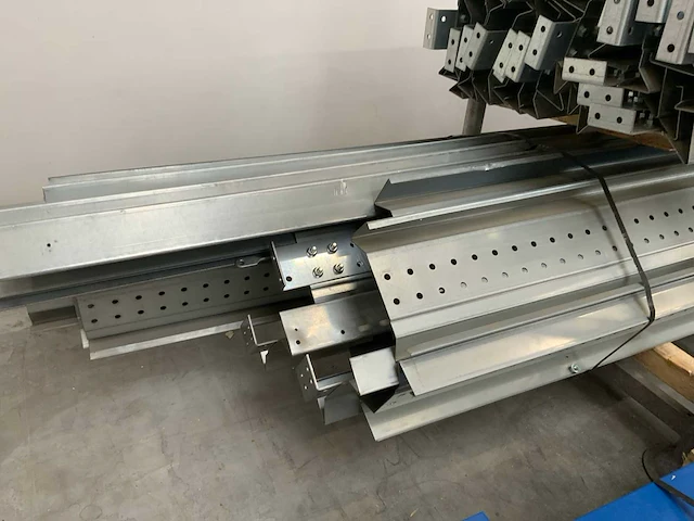 Schafer entresolvloer 2 verdiepingen van 32m2 - afbeelding 12 van  15