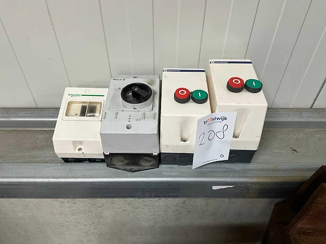 Schakelmateriaal - afbeelding 1 van  1