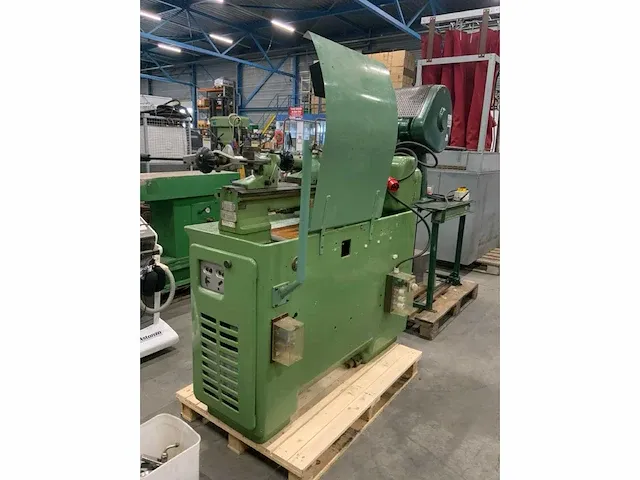 Schaublin 102-vm universele draaibank - afbeelding 7 van  19