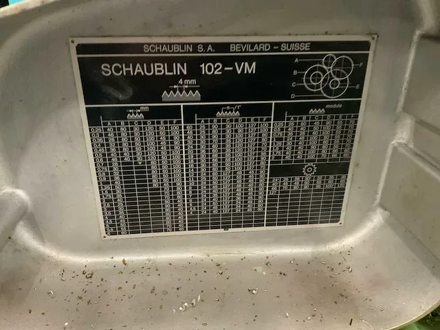 Schaublin 102-vm universele draaibank - afbeelding 10 van  19