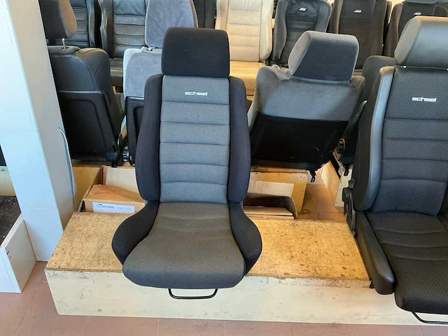 Scheel autostoelen (16x) - afbeelding 19 van  33