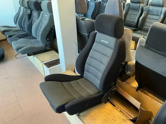 Scheel autostoelen (16x) - afbeelding 21 van  33