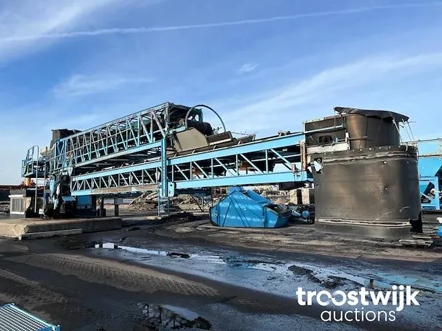 Scheeps verladings transportband - afbeelding 1 van  17