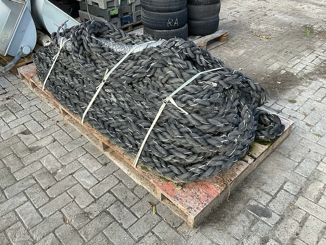 Scheepstouwen +/- 50m - afbeelding 1 van  5