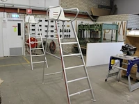 Scheidsrechtersstoel intertek royal turnier met zithoogte 185 cm. - afbeelding 2 van  2