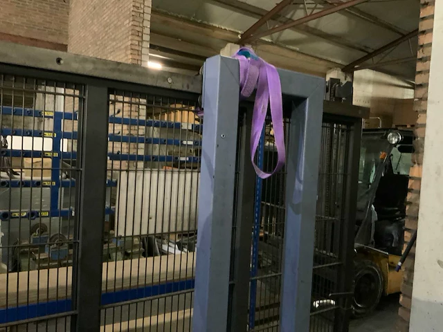 Schenck veiligheid scherm met roldeur - afbeelding 5 van  6