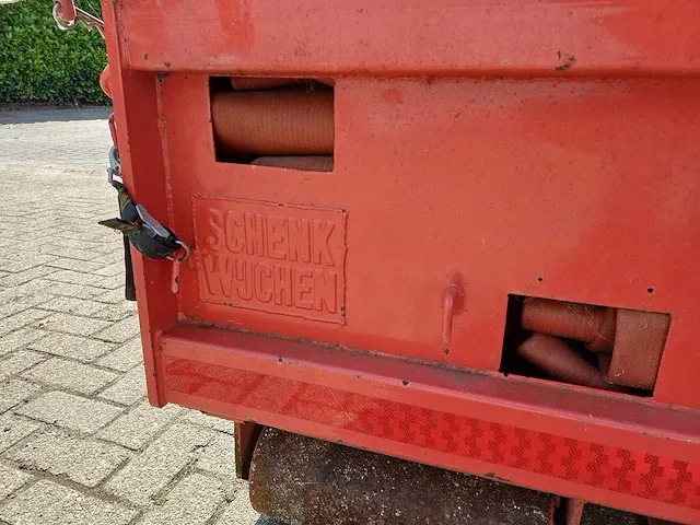 Schenk afzetcontainer met 3km 6" slangen - afbeelding 8 van  21