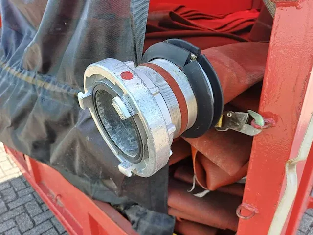 Schenk afzetcontainer met 3km 6" slangen - afbeelding 10 van  21