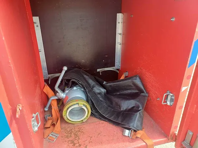Schenk afzetcontainer met 3km 6" slangen - afbeelding 3 van  25